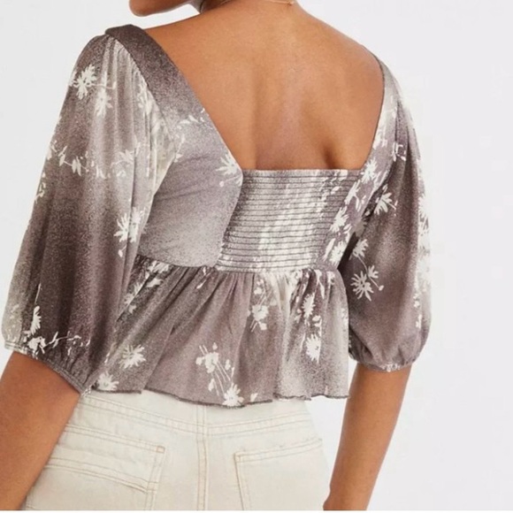 Urban Outfitters Brown Floral Puff Sleeve Hook & Eye Blouse, Sz XSmall - Picture 2 of 4